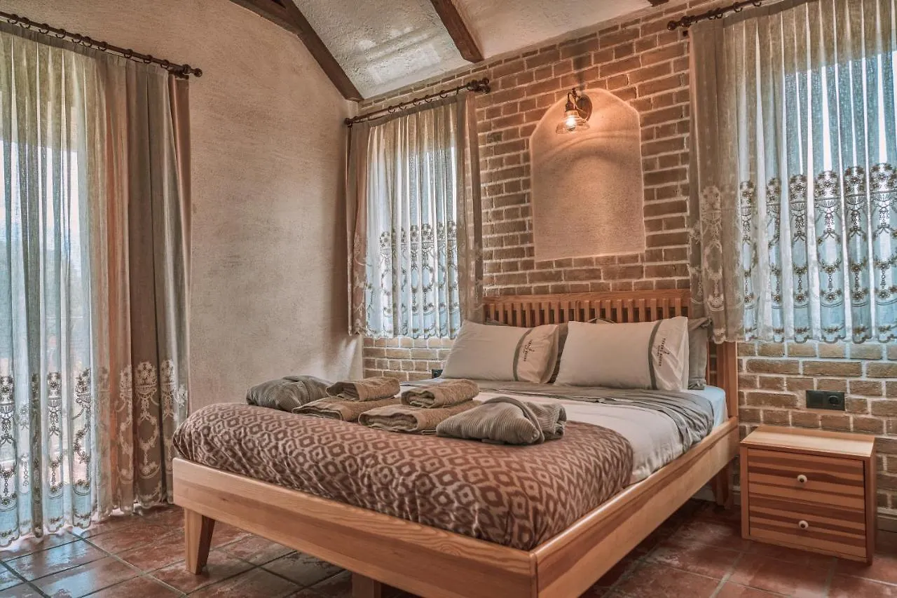 Turunç House Kayaköy Otel
